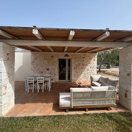 Villa Dominique Relax A Pochi Kilometri Dal Mare Carovigno Exterior foto
