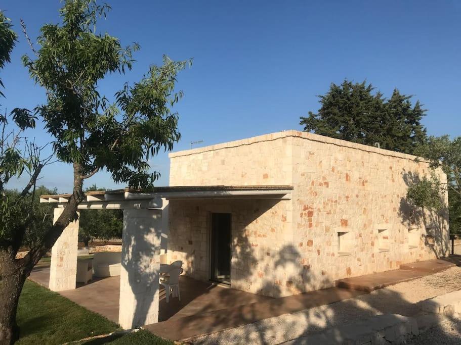 Villa Dominique Relax A Pochi Kilometri Dal Mare Carovigno Exterior foto