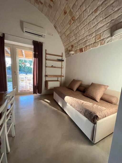 Villa Dominique Relax A Pochi Kilometri Dal Mare Carovigno Exterior foto
