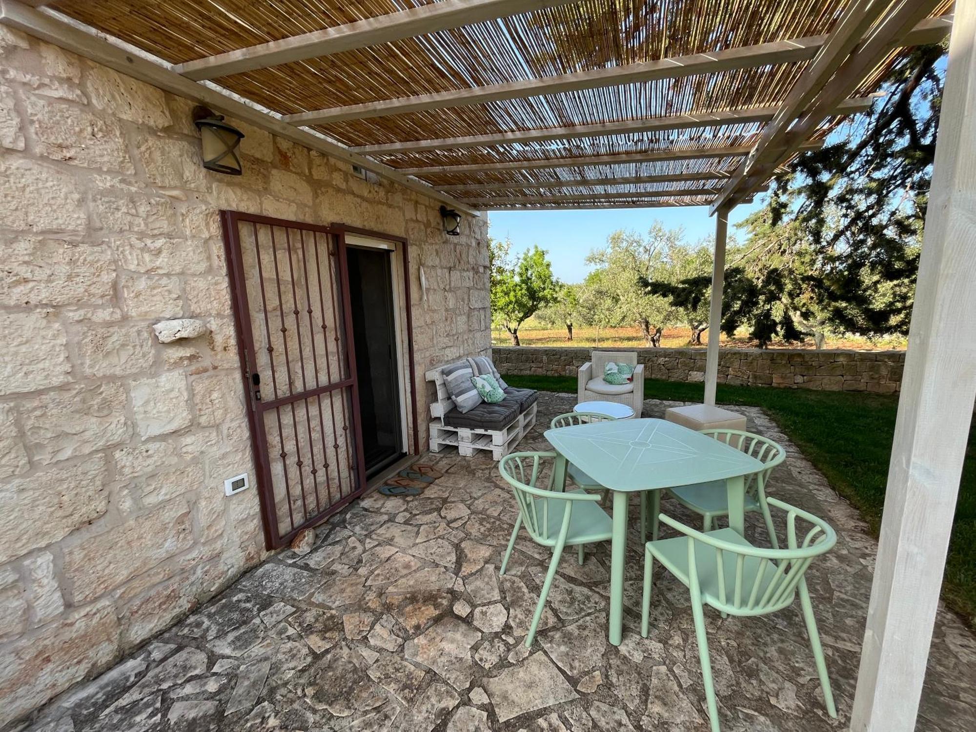 Villa Dominique Relax A Pochi Kilometri Dal Mare Carovigno Exterior foto